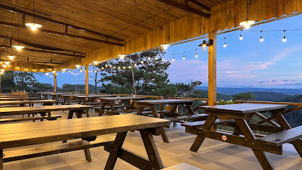 Tiệm Nướng Trên Mây