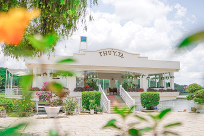 Nhà Hàng Thủy Tạ Đà Lạt
