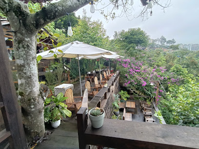 Tiệm cà phê Dốc Hồng