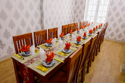 Nhà Hàng Cơm Niêu 1Hue Restaurant