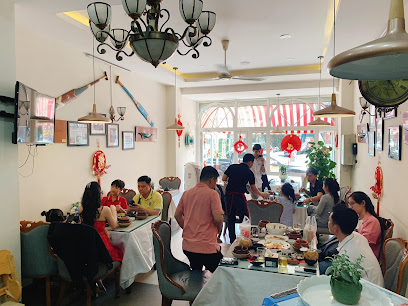 Huyền Hương Cơm Bắc, Cơm Niêu Restaurant