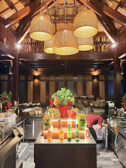 Nhà hàng Làng Việt