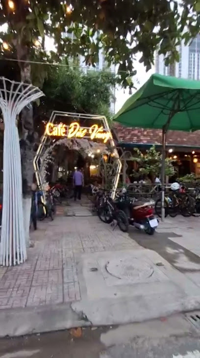 Cà phê Đất Vàng