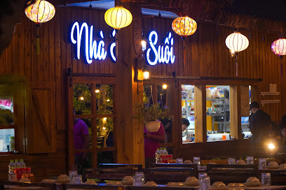 Nhà hàng Nhà Bên Suối