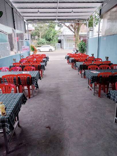 Quán cá chép om dưa Phong Vân