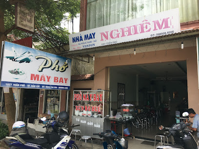 Quán Phở Máy Bay