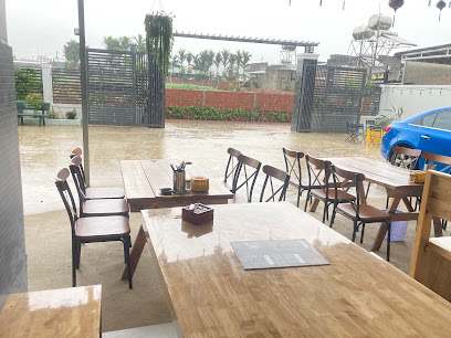 Lẩu Nướng Bên Suối