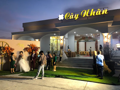 Nhà Hàng Cây Nhãn