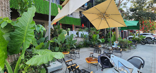 Mộc Quỳnh Garden coffee