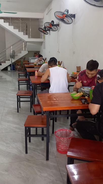 Bún bò Huế- Trần Hoàng