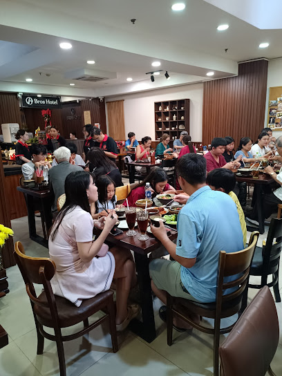 Cơm Niêu Chú Chen - Quận 1