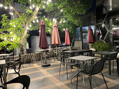 Rita Võ Cafe & Wine Quận 2