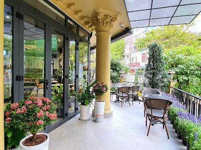 LOGAN STATION - The Gentlemen Café