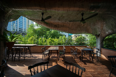 Mặn Mòi, Tao Đàn