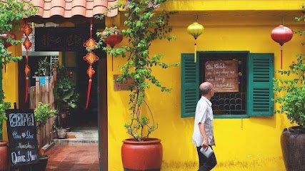 Tiệm cơm, cafe Hoa Giấy