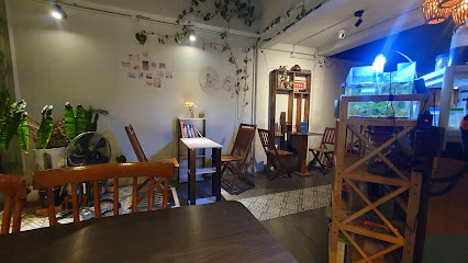 Nhà Mình Cafe