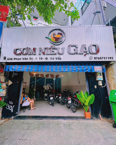 Cơm Niêu Gạo
