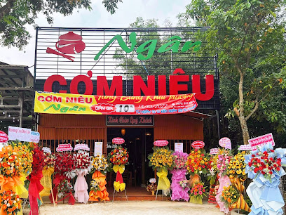 Cơm Niêu NGÂN