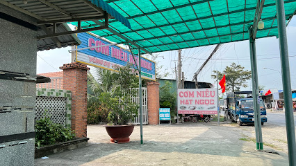 Cơm Niêu Hạt Ngọc