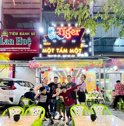 QUÁN MỘT TÁM MỘT