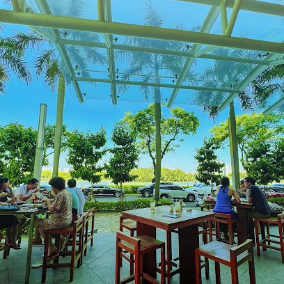 Boomerang Bistro Saigon