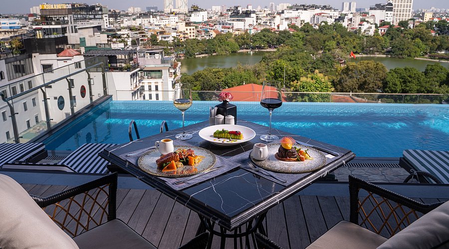 Thang Long Signature Restaurant & Rooftop Bar