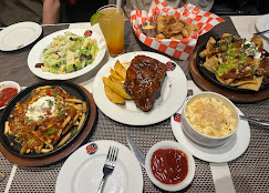 S&L's Diner Hoang Cau