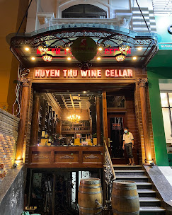 Nhà Hàng Hầm Rượu Vang Huyền Thư 6A Tôn Thất Thuyết