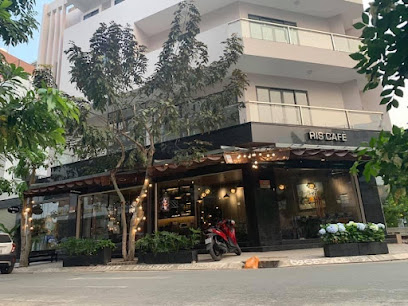 RIS Cafe
