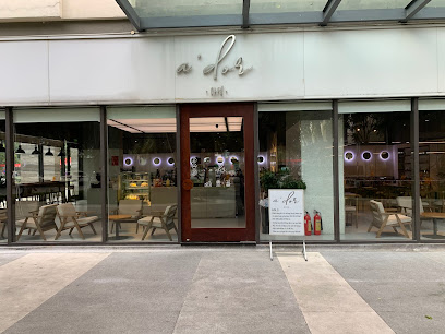 A’dor Café