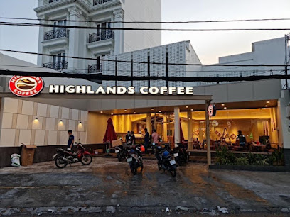 Highlands Coffee 33 Lê Văn Khương D12