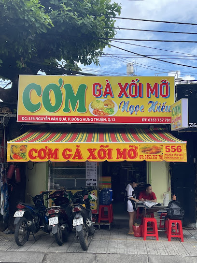 CƠM GÀ XỐI MỠ NGỌC HIẾU