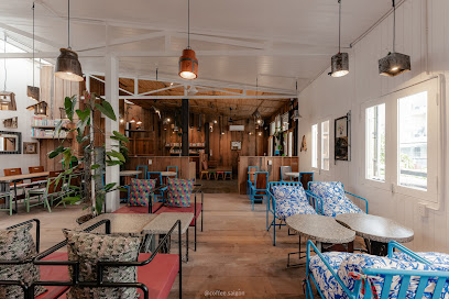 Cà Kê Café