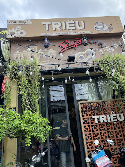 Tiệm Cafe Triệu