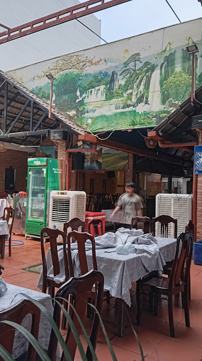 Nhà Hàng Cầu Trắng