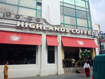 Highlands Coffee Savina
