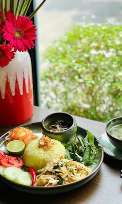 Dinh Ẩm thực dân dã vùng miền