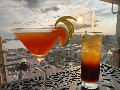 Sky Bar Sirocco & Rooftop