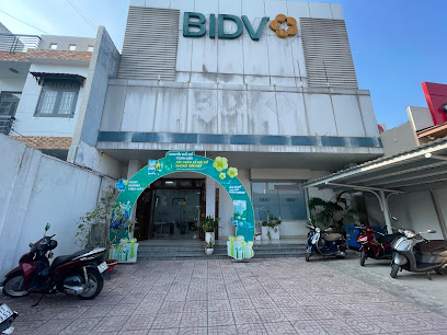 Jollibee Nguyễn Thị Tú