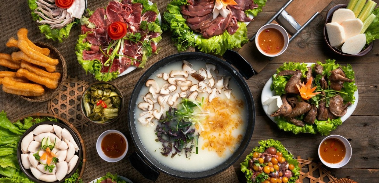 Vua Lẩu Cháo Phố Cảng