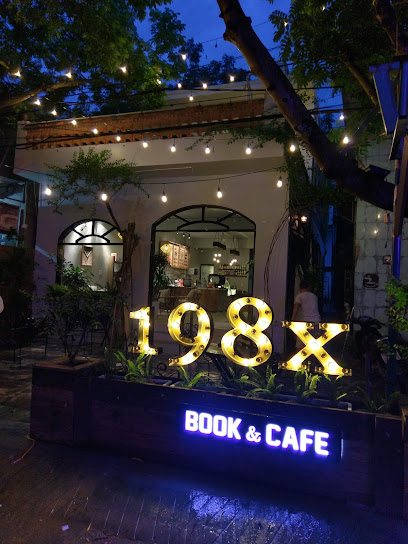 198x book&coffee
