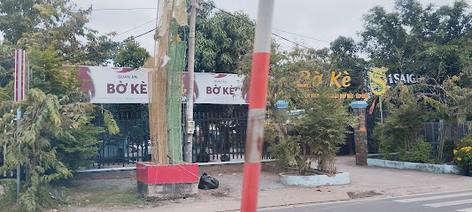 Cafe bờ kè