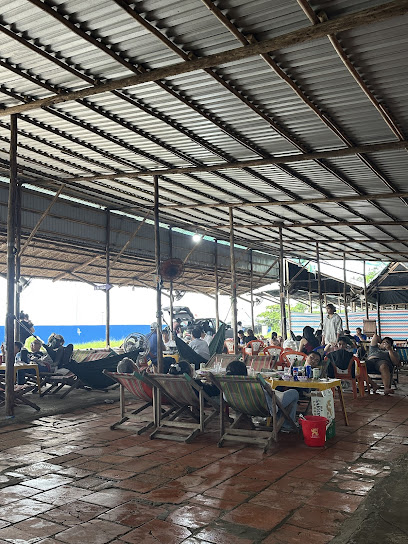 Quán Ăn Chị Út