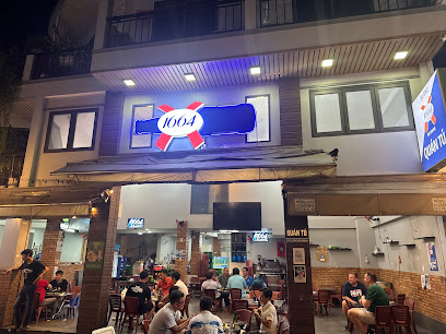 Quán Tú